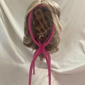 19'' Dirty Blonde Synthetic Wig